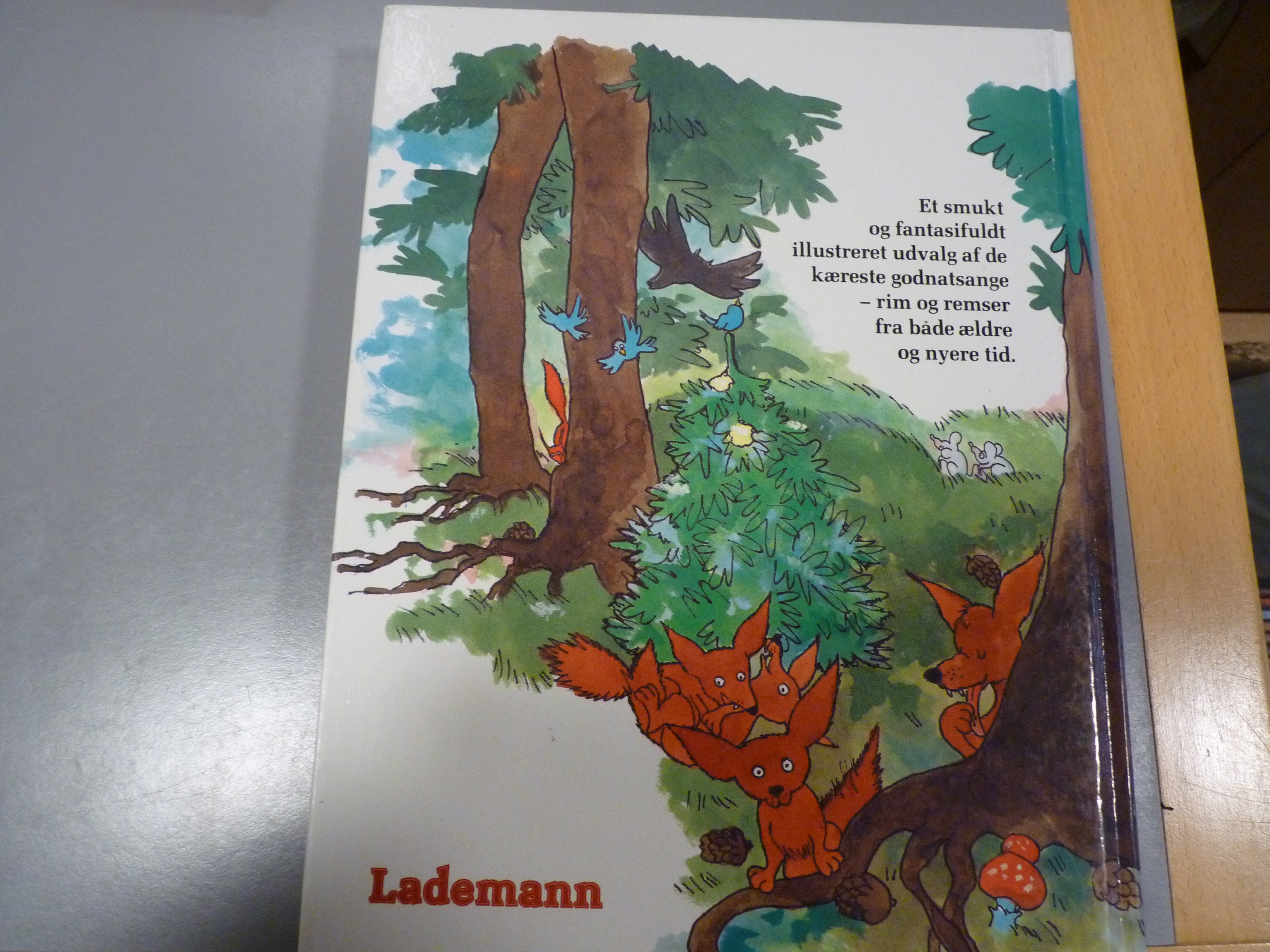 365 GODNATSANGE - rim og remser af Halfdan Rasmussen, Benny Andersen m.fl.